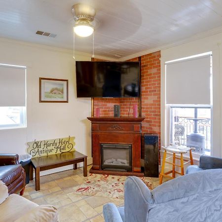 Historic Hardy Home With Game Room On Main Street Exterior photo