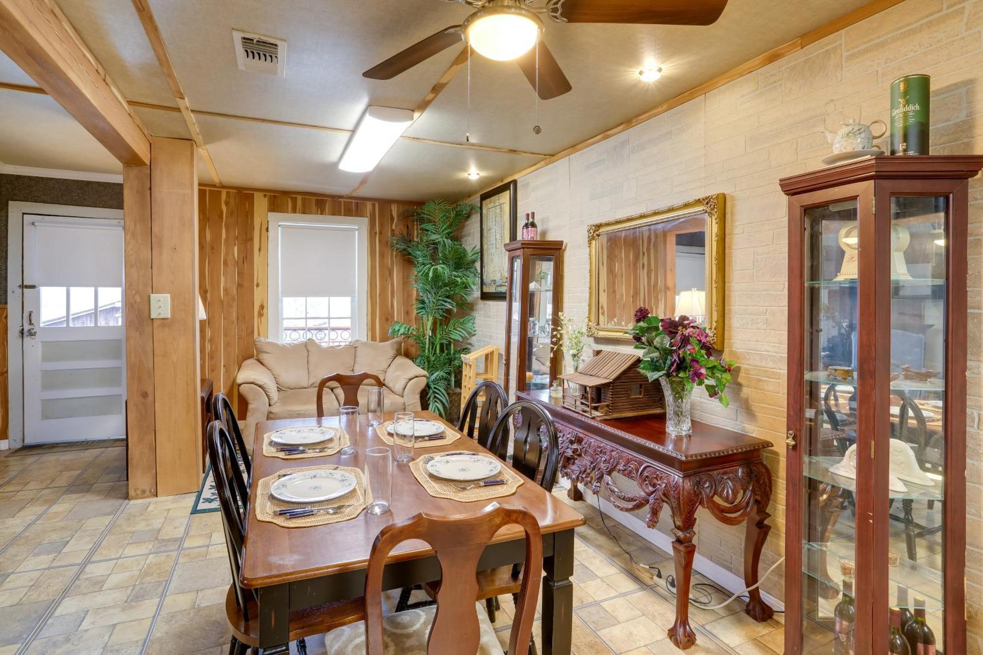 Historic Hardy Home With Game Room On Main Street Exterior photo