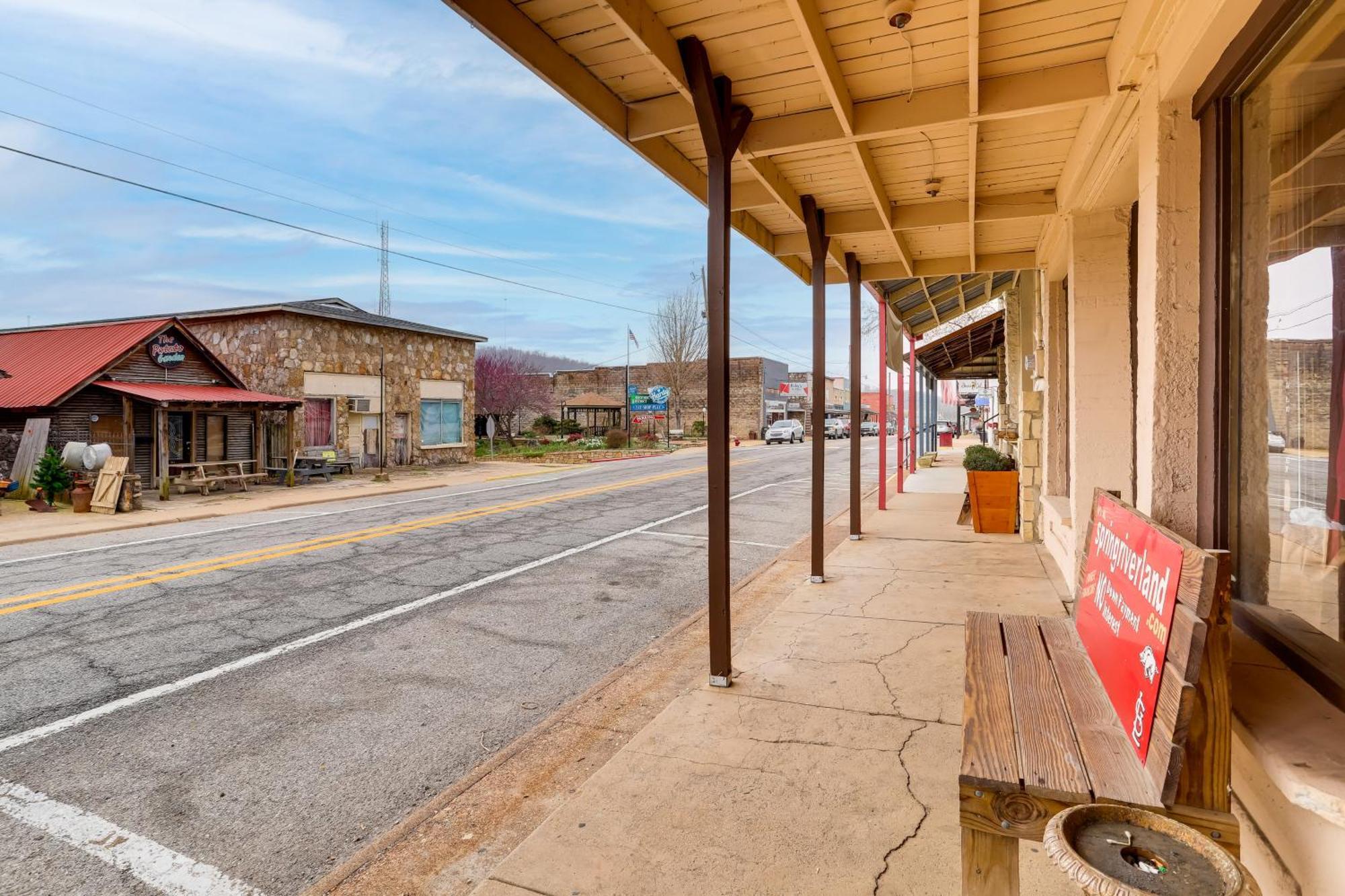 Historic Hardy Home With Game Room On Main Street Exterior photo